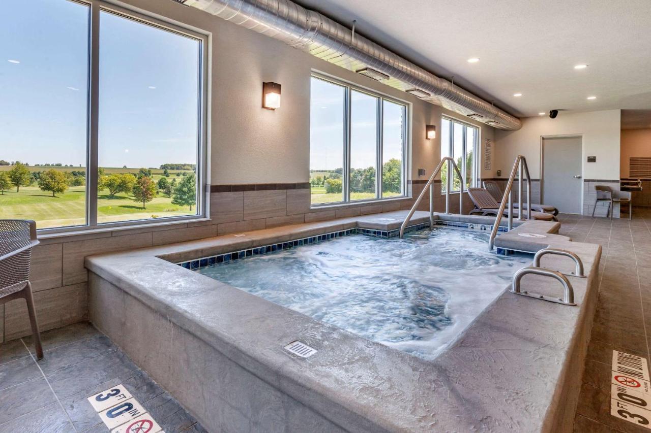 Sleep Inn & Suites Lancaster-Platteville ภายนอก รูปภาพ